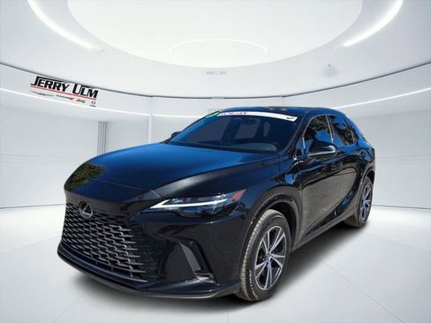 Used 2025 Lexus RX 350 Premium w/ Accessory Package (Z1) image 7