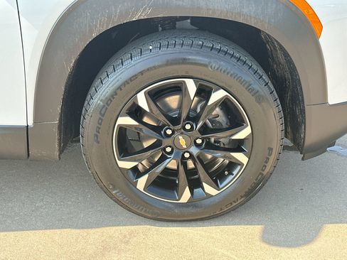 Used 2022 Chevrolet TrailBlazer LT AWD/4WD image 10