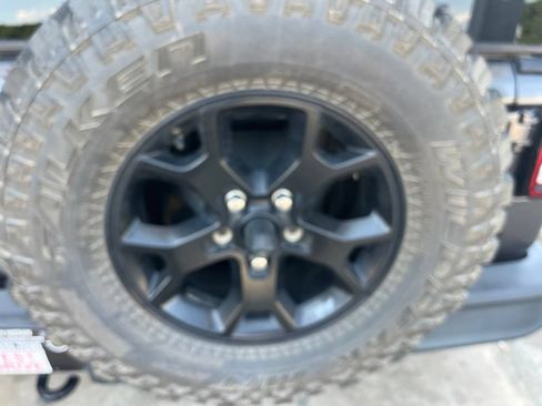 Used 2022 Jeep Wrangler Sport AWD/4WD image 27