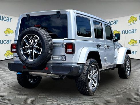 Used 2024 Jeep Wrangler Unlimited AWD/4WD image 6