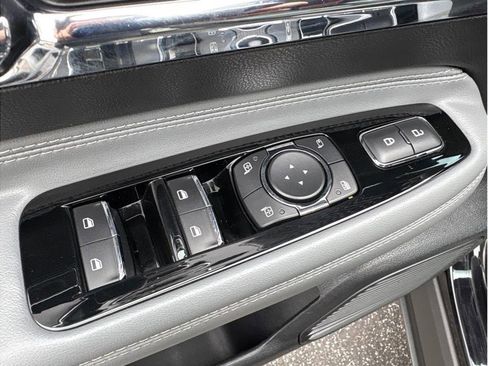 Used 2020 Lincoln Corsair Sport Utility 4D w/ Equipment Group 101A image 10