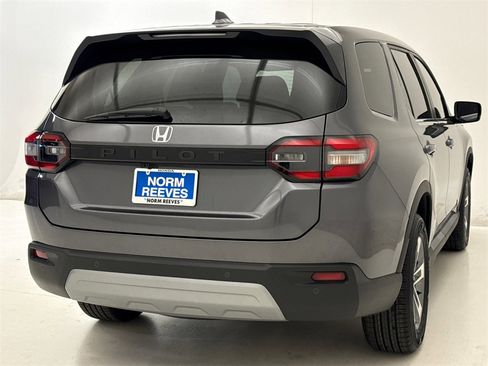 New 2025 Honda Pilot EX-L image 10