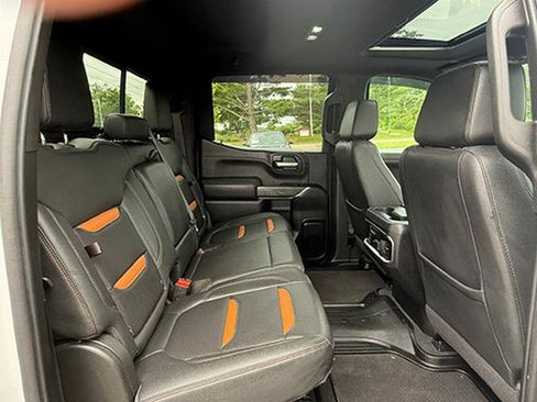 Used 2021 GMC Sierra 1500 AT4 w/ AT4 Carbonpro Edition AWD/4WD image 18