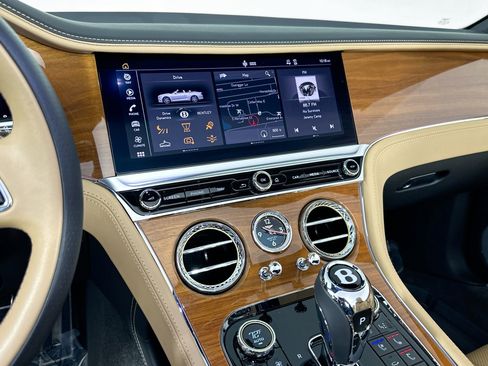 Certified 2023 Bentley Continental GT Azure image 15