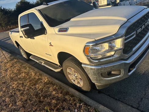 Used 2024 RAM 2500 Big Horn image 2