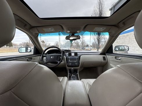 Used 2008 Cadillac DTS w/ Sun And Sound Package image 18