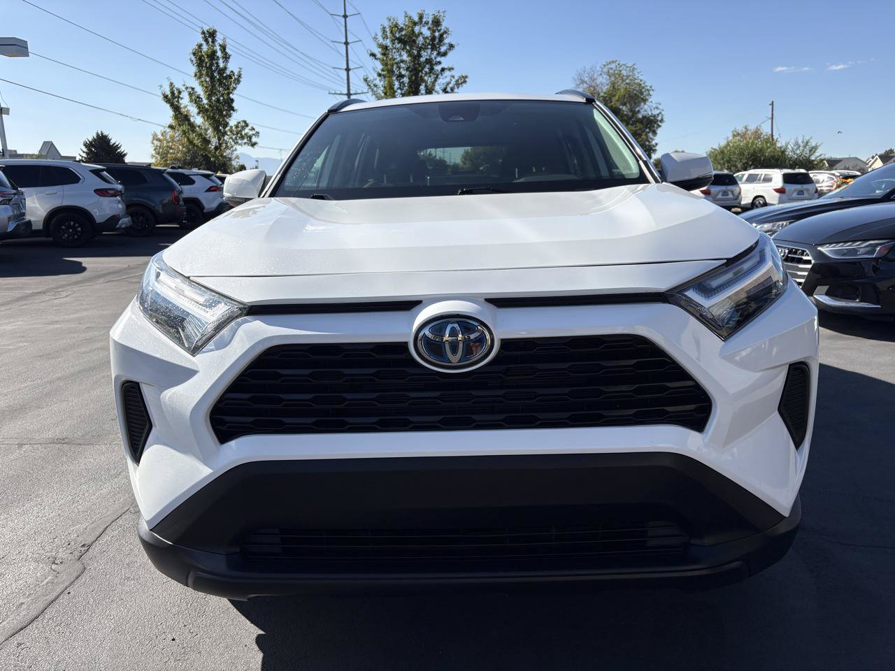Used 2024 Toyota RAV4 LE AWD/4WD image 2