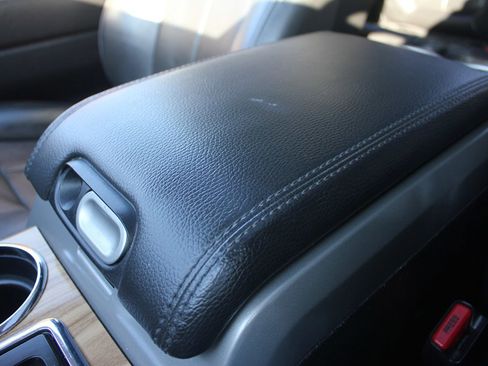 Used 2011 Ford F150 Lariat w/ Lariat Chrome Pkg image 20