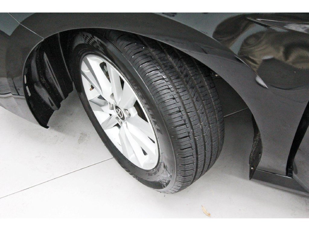 Used 2025 Toyota Camry LE FWD image 7