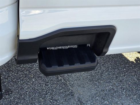 Used 2025 Ford F250 XLT image 38