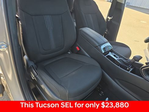Used 2023 Hyundai Tucson SEL FWD image 16