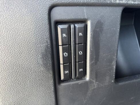 Used 2024 Ford Expedition XLT image 13