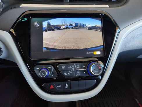 Used 2020 Chevrolet Bolt LT image 8