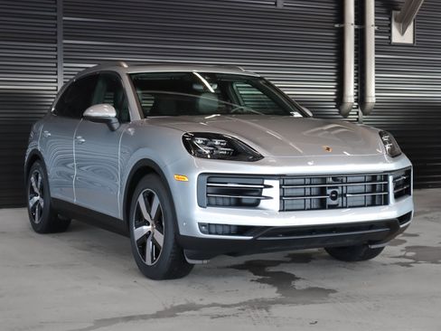 New 2026 Porsche Cayenne E-Hybrid image 7