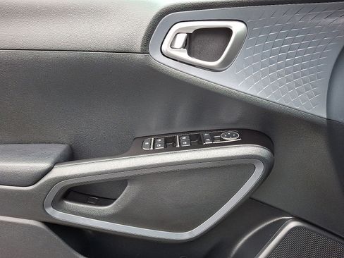 Certified 2023 Kia Soul EX image 10