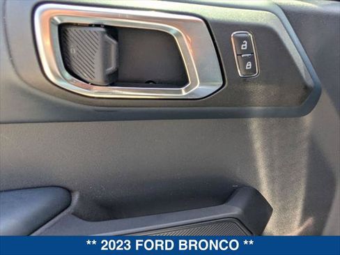 Certified 2023 Ford Bronco Heritage Edition AWD/4WD image 11