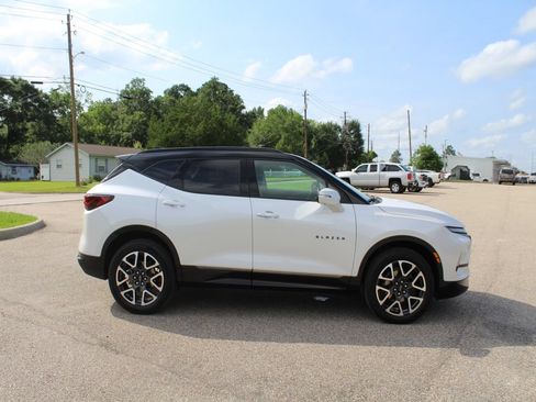 Used 2024 Chevrolet Blazer RS w/ Driver Confidence II Package FWD image 23