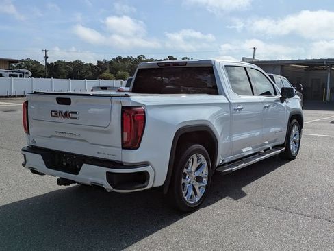 Used 2019 GMC Sierra 1500 Denali w/ Technology Package AWD/4WD image 3