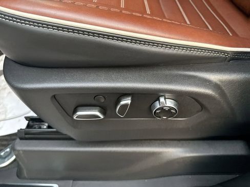 Used 2025 GMC Sierra 1500 Denali Ultimate image 14