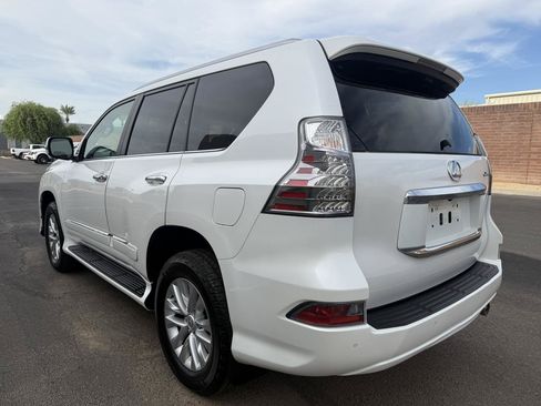 Used 2017 Lexus GX 460 Premium w/ Premium Package AWD/4WD image 5