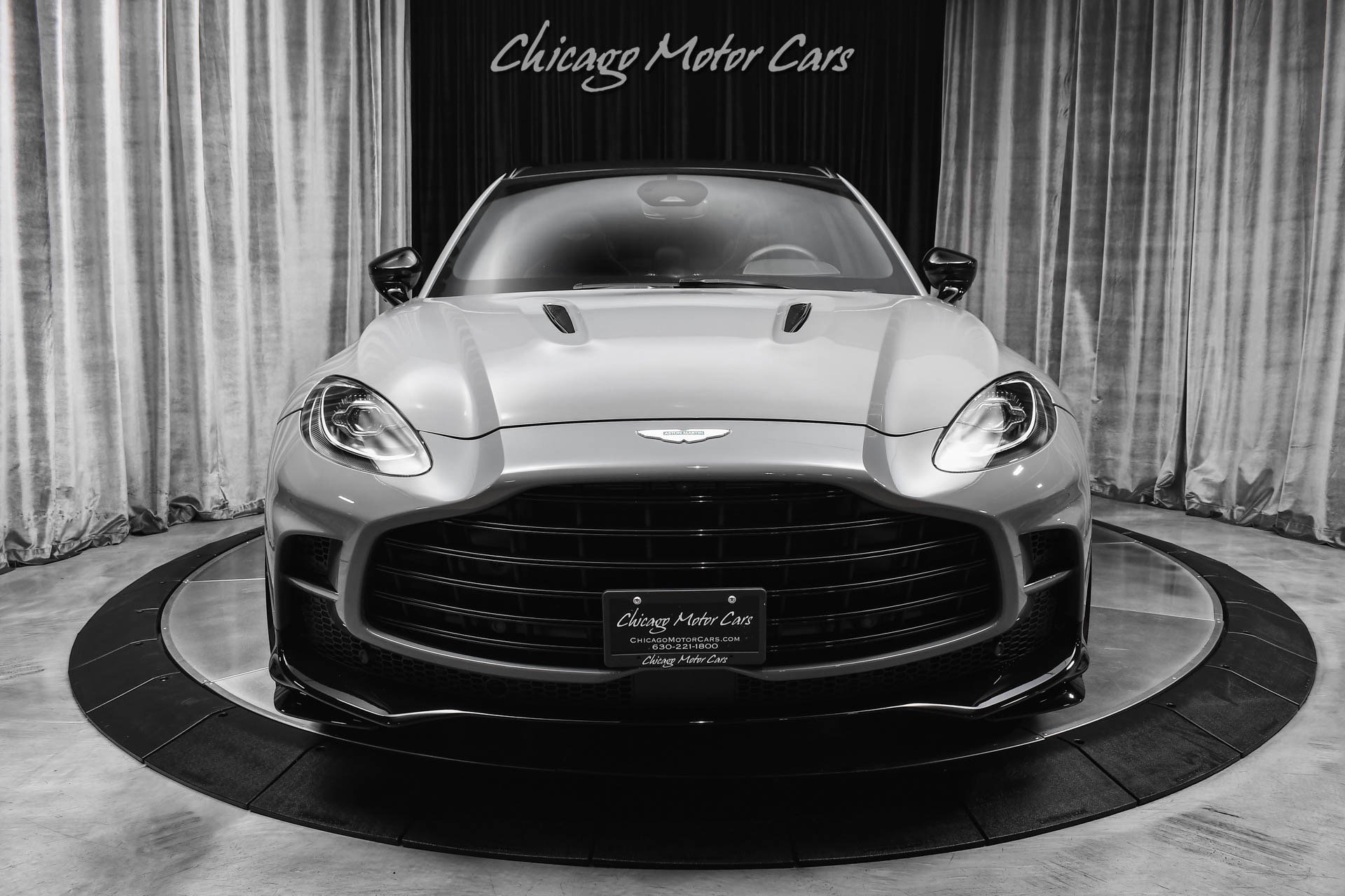 Used 2025 Aston Martin DBX 707 AWD/4WD image 7