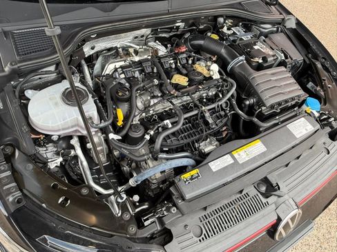 Used 2022 Volkswagen GTI Autobahn image 27