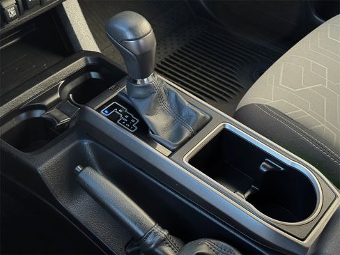 Certified 2023 Toyota Tacoma TRD Off-Road image 21