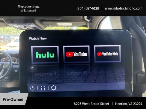 Used 2024 GMC Yukon Denali w/ Advanced Technology Package AWD/4WD image 18