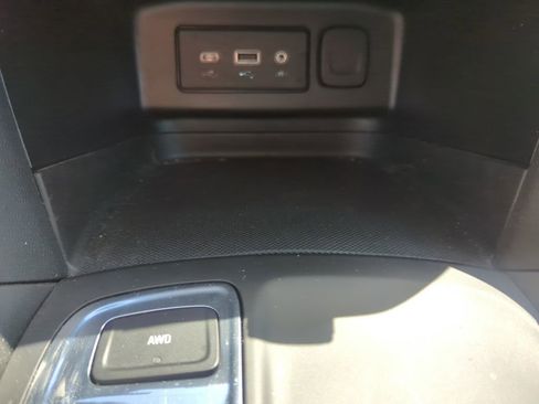 Certified 2021 Chevrolet Equinox LT AWD/4WD image 25
