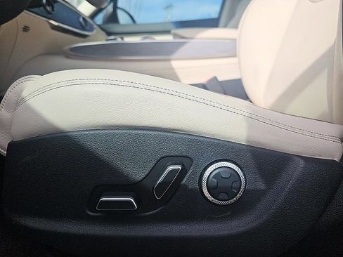 Used 2023 Genesis GV70 2.5T w/ Advanced Package image 16