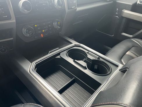 Used 2021 Ford F250 Platinum w/ FX4 Off-Road Package image 26