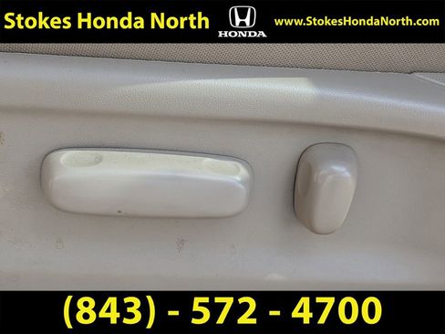 Used 2011 Toyota Venza image 19