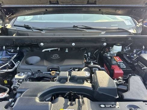 Used 2023 Toyota RAV4 XLE w/ Convenience Package FWD image 23