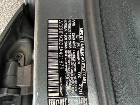 Used 2011 Mercedes-Benz E 350 Sedan image 19