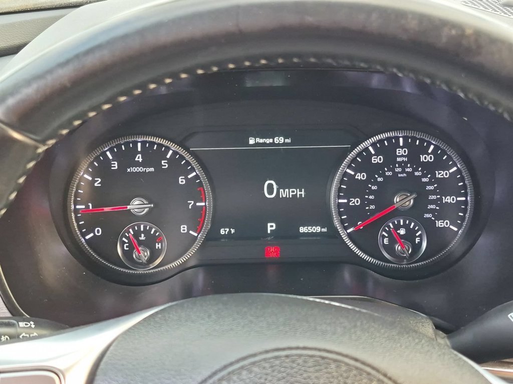 Used 2020 Kia Telluride SX w/ Towing Package FWD image 12