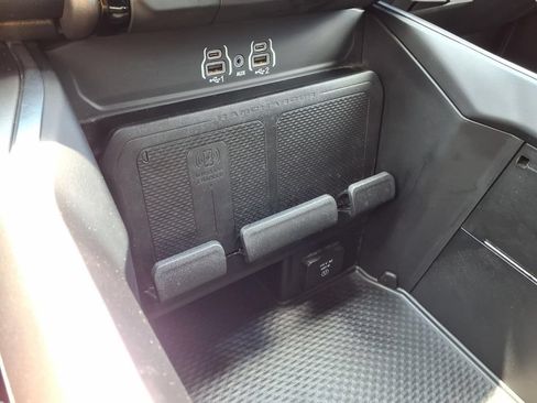 Certified 2025 RAM 1500 Big Horn AWD/4WD image 10
