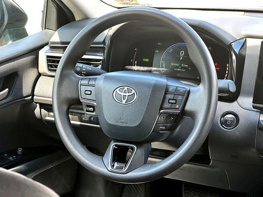 Certified 2025 Toyota Camry LE FWD image 29