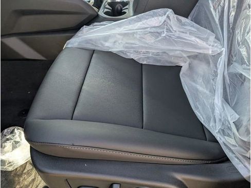 New 2026 GMC Canyon Elevation w/ Convenience Package image 27