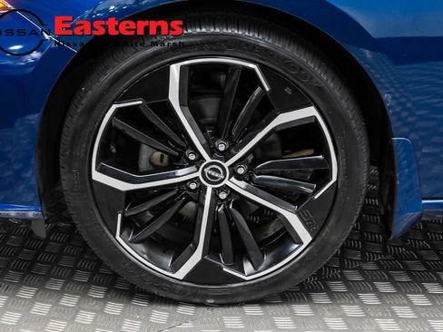Used 2023 Nissan Altima 2.5 SR w/ SR Premium Package FWD image 29