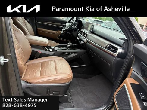 Certified 2022 Kia Telluride SX w/ SX Prestige Package AWD/4WD image 20