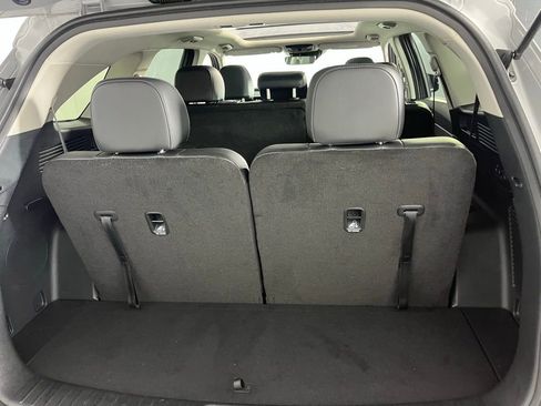 Used 2025 Kia Sorento S w/ Panoramic Sunroof Package image 34