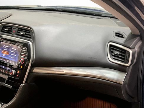 Used 2016 Nissan Maxima SR image 25