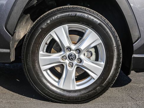 Used 2021 Toyota RAV4 XLE image 10