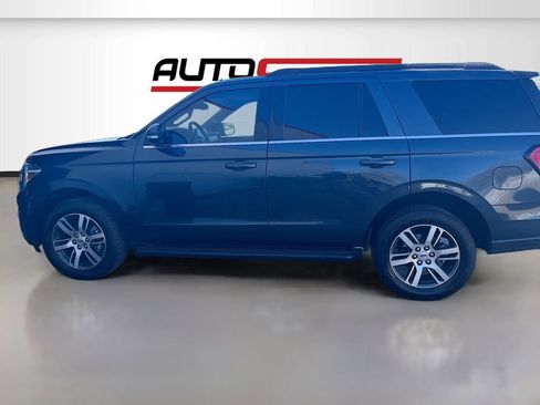 Used 2023 Ford Expedition XLT RWD image 4