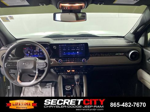 Used 2024 Chevrolet Colorado ZR2 AWD/4WD image 26