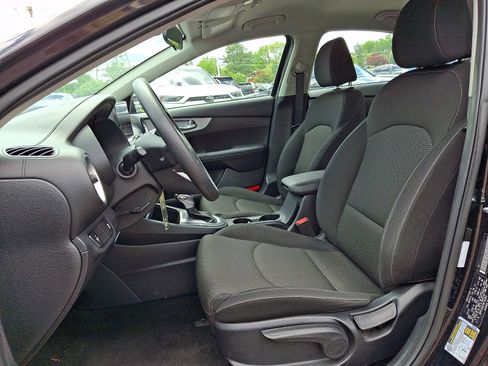 Used 2024 Kia Forte LXS FWD image 14