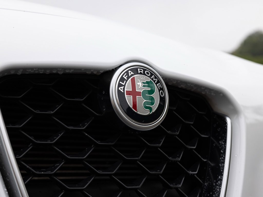 Used 2022 Alfa Romeo Giulia Ti w/ Active Assist Plus Package RWD image 15