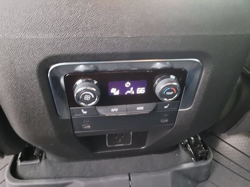 Used 2026 Chevrolet Tahoe LT w/ Comfort Package RWD image 18