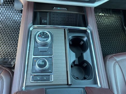 Used 2023 Ford Expedition Max Limited image 29