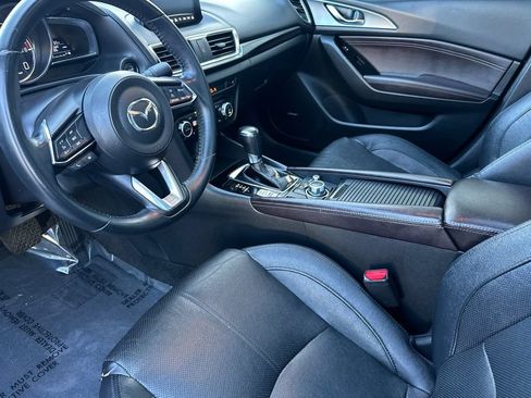 Used 2017 MAZDA MAZDA3 Grand Touring FWD image 10
